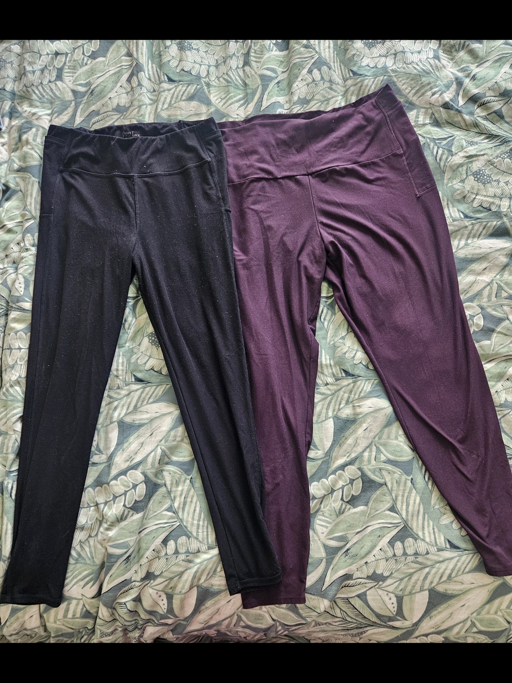 Grace & Lace Leggings - Black & Deep Plum